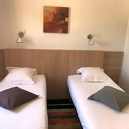 Hotel Kyriad Direct Agen 2*