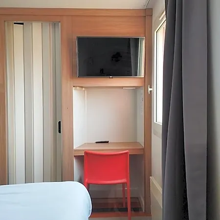Kyriad Direct Agen Hotel