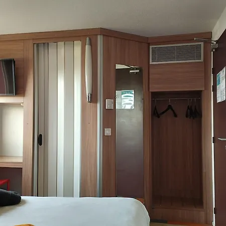 Kyriad Direct Agen Hotel Castelculier