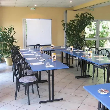 Ξενοδοχείο Kyriad Direct Agen 2*