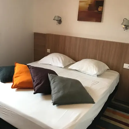 Kyriad Direct Agen מלון 2*
