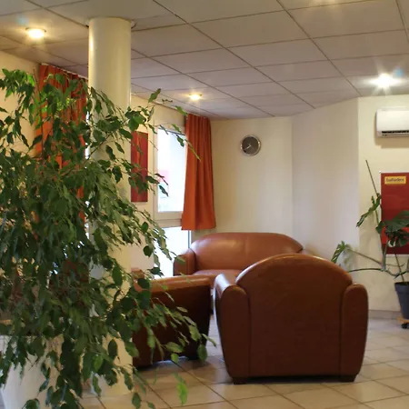 Hotel Kyriad Direct Agen